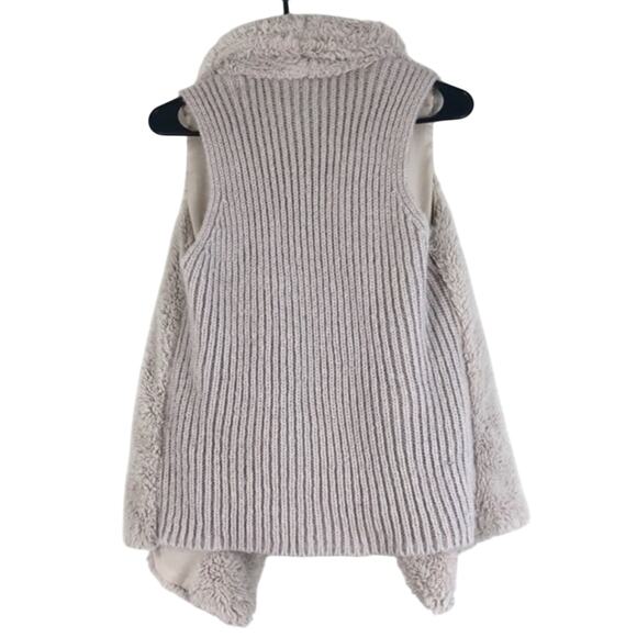 BB Dakota Sherpa Vest Womens XS Cream Fuzzy Open Front Cozy Neutrak Minimalist - Picture 4 of 6